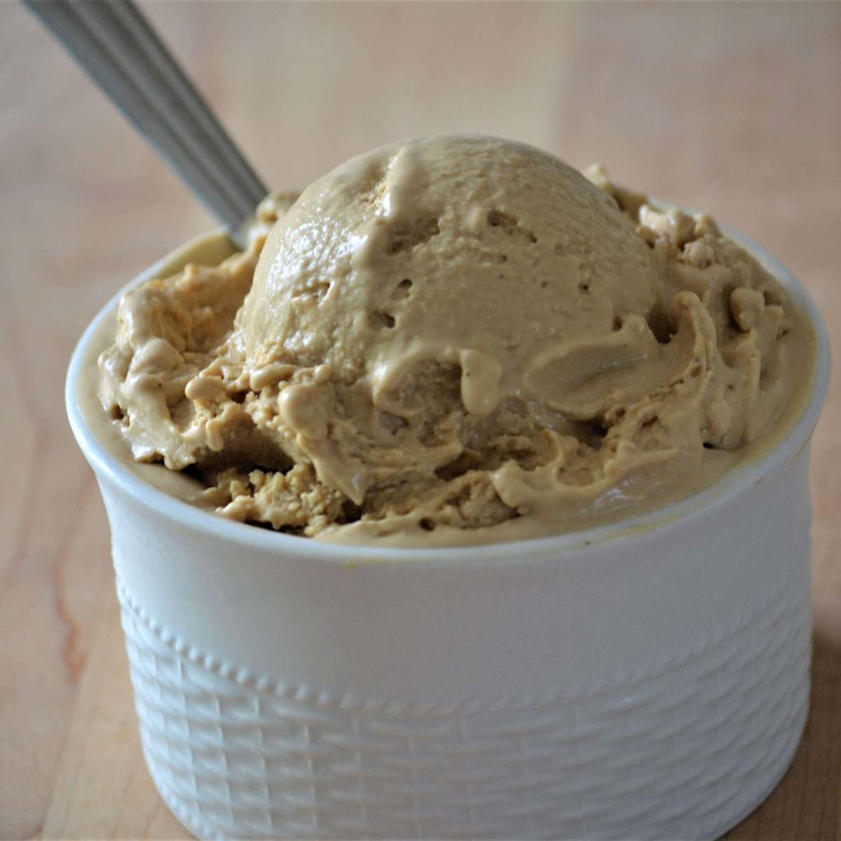Buttermilk Molasses Ice Cream: Homemade Recipe
