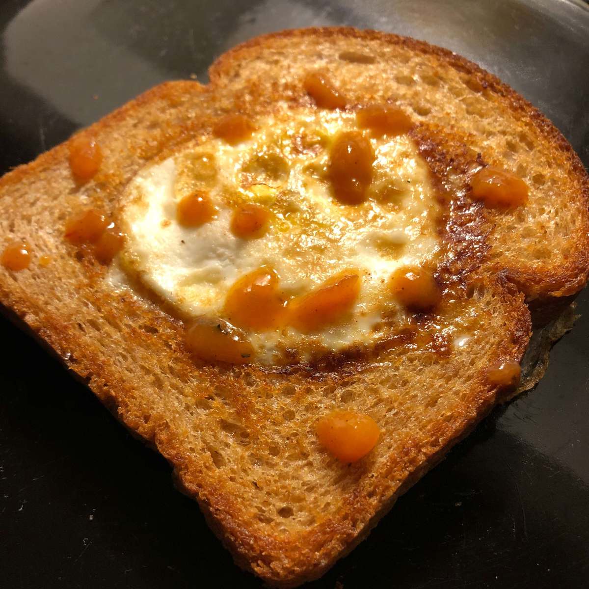 Egg in a Hole Recipe: Quick & Easy Breakfast