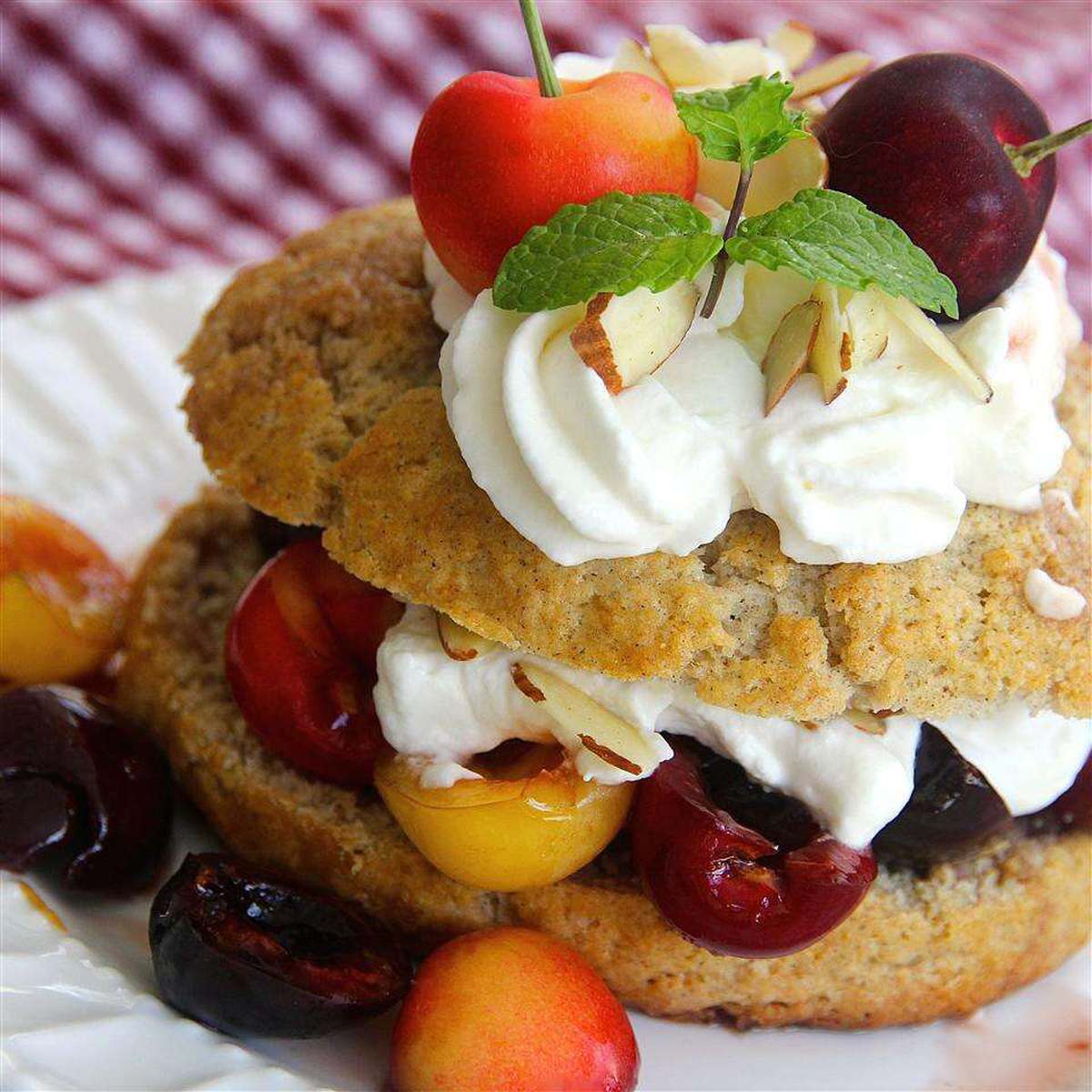 Fresh Cherry Shortcake Recipe: A Summer Dessert Delight