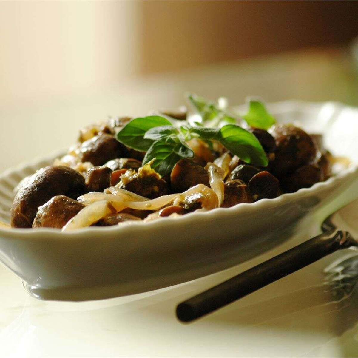 Mouthwatering Marinated Mushrooms: An Easy Recipe