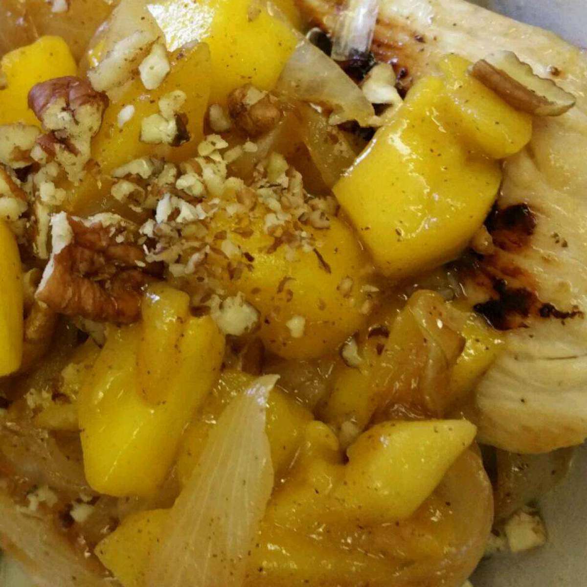 Delicious Mango-Pecan Chicken Recipe