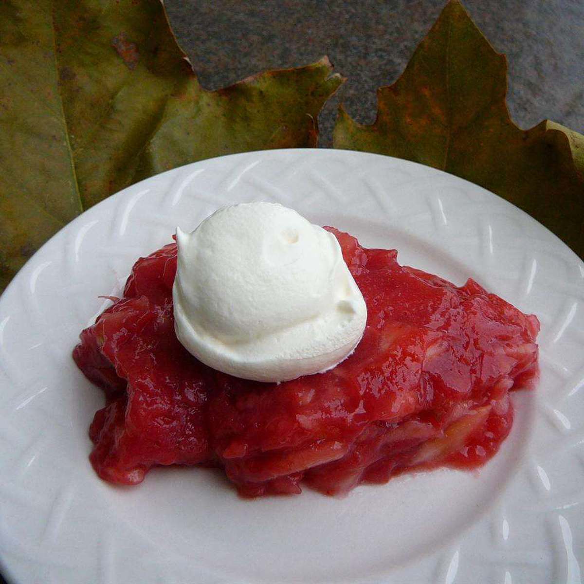 Easy Rhubarb Gelatin Salad Recipe