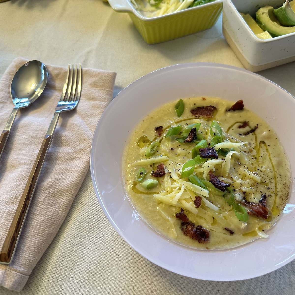Creamy Low-Carb Cauliflower Leek Soup Recipe