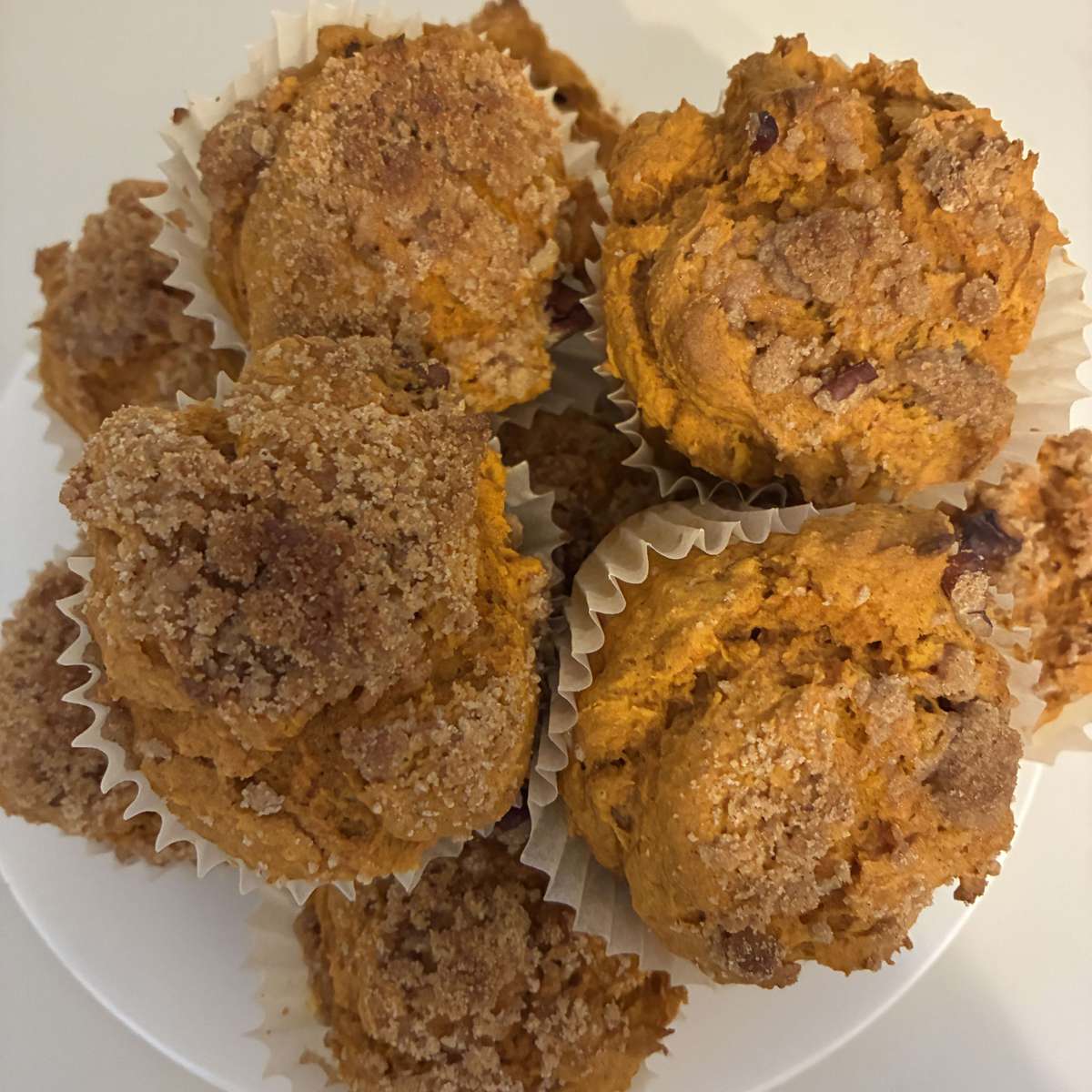 Easy Pumpkin Muffins Recipe: A Fall Baking Delight