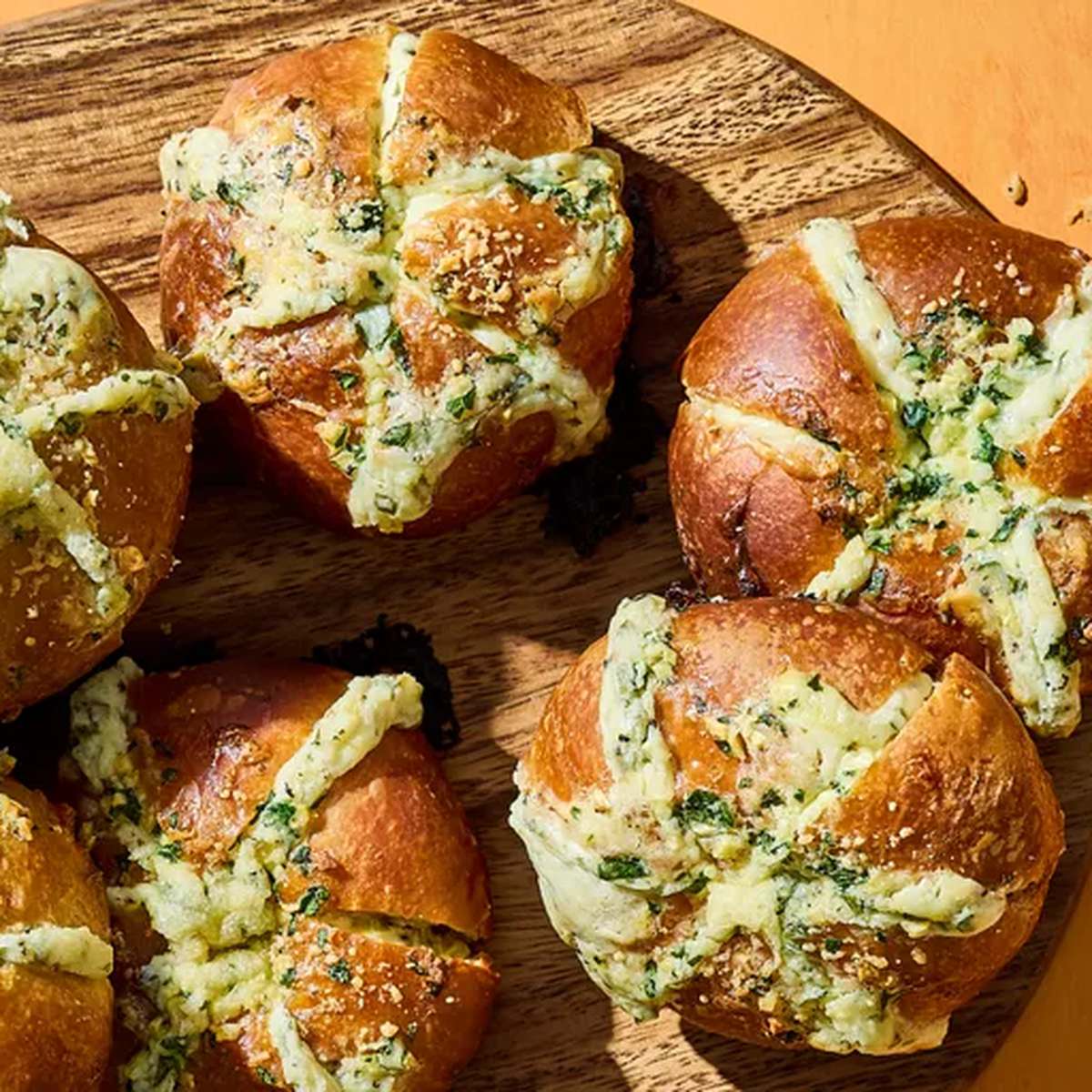 Korean Cream Cheese Garlic Bread Recipe