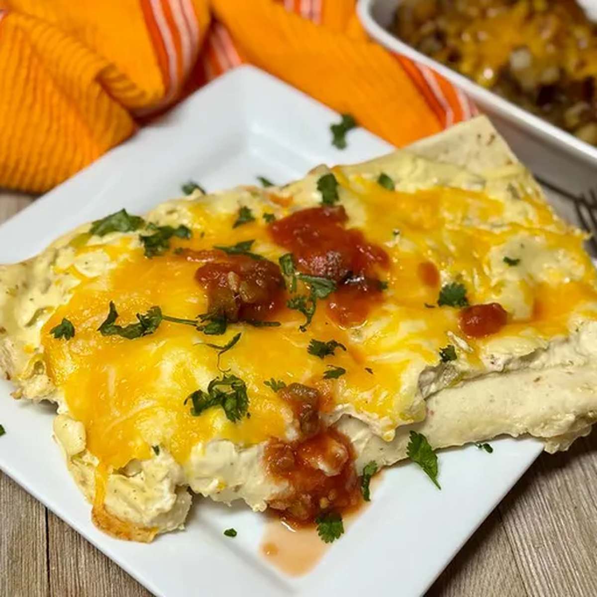 Easy Chicken Ranch Enchiladas Recipe