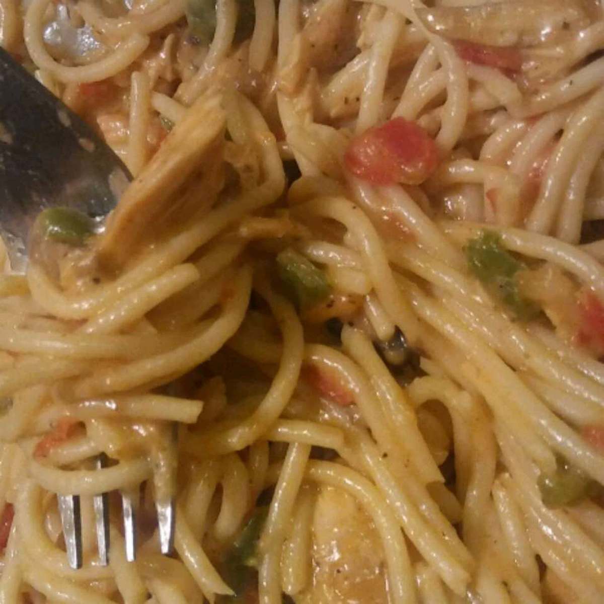 Easy Chicken Spaghetti Recipe with Rotel