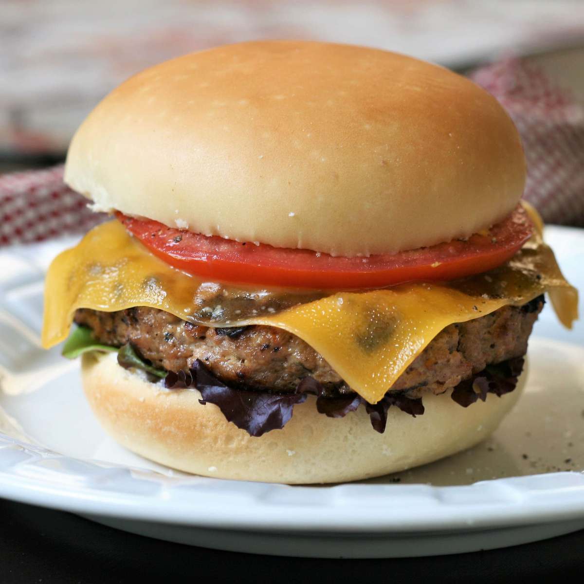 Garlic Ranch Turkey Burgers: A Quick & Delicious Recipe