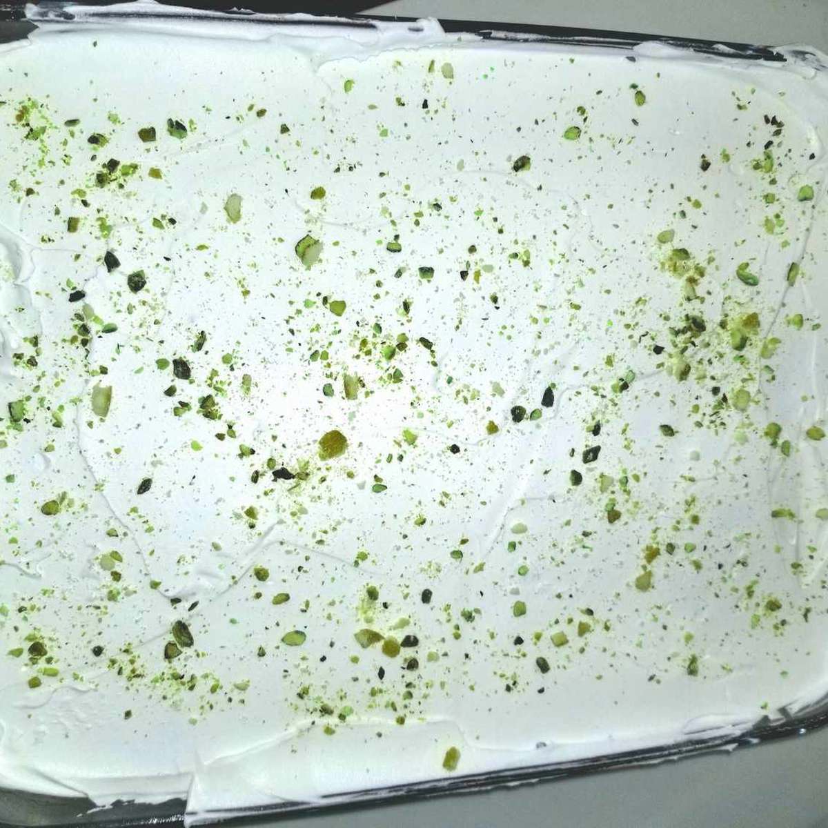 Irresistible Pistachio Poke Cake Recipe