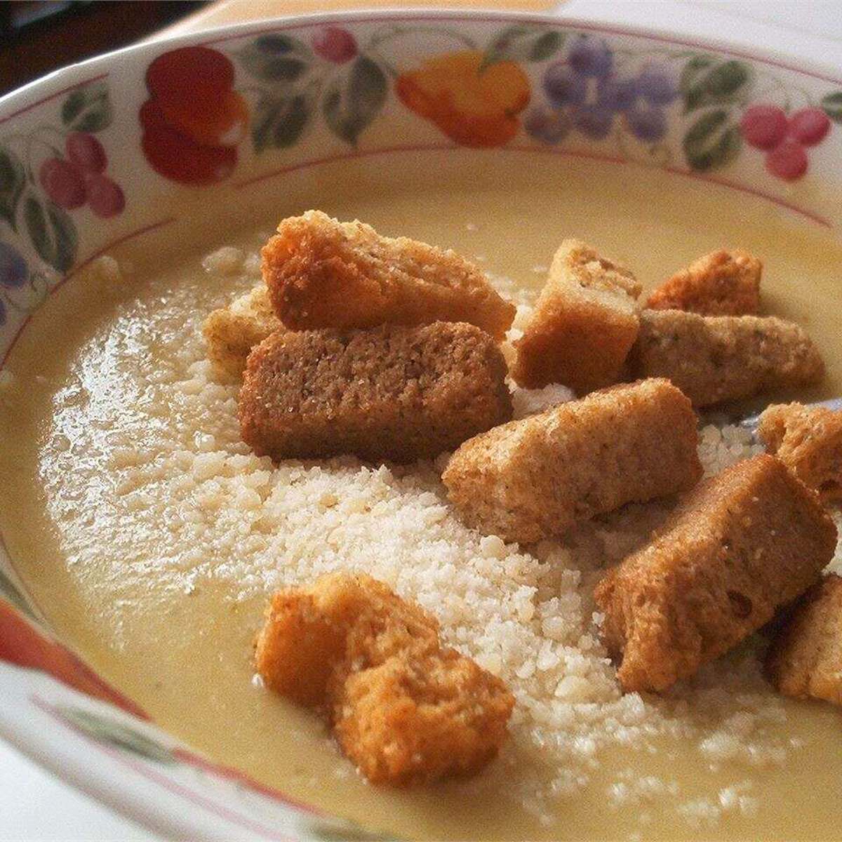 Roasted Garlic Soup Recipe: Creamy & Delicious!