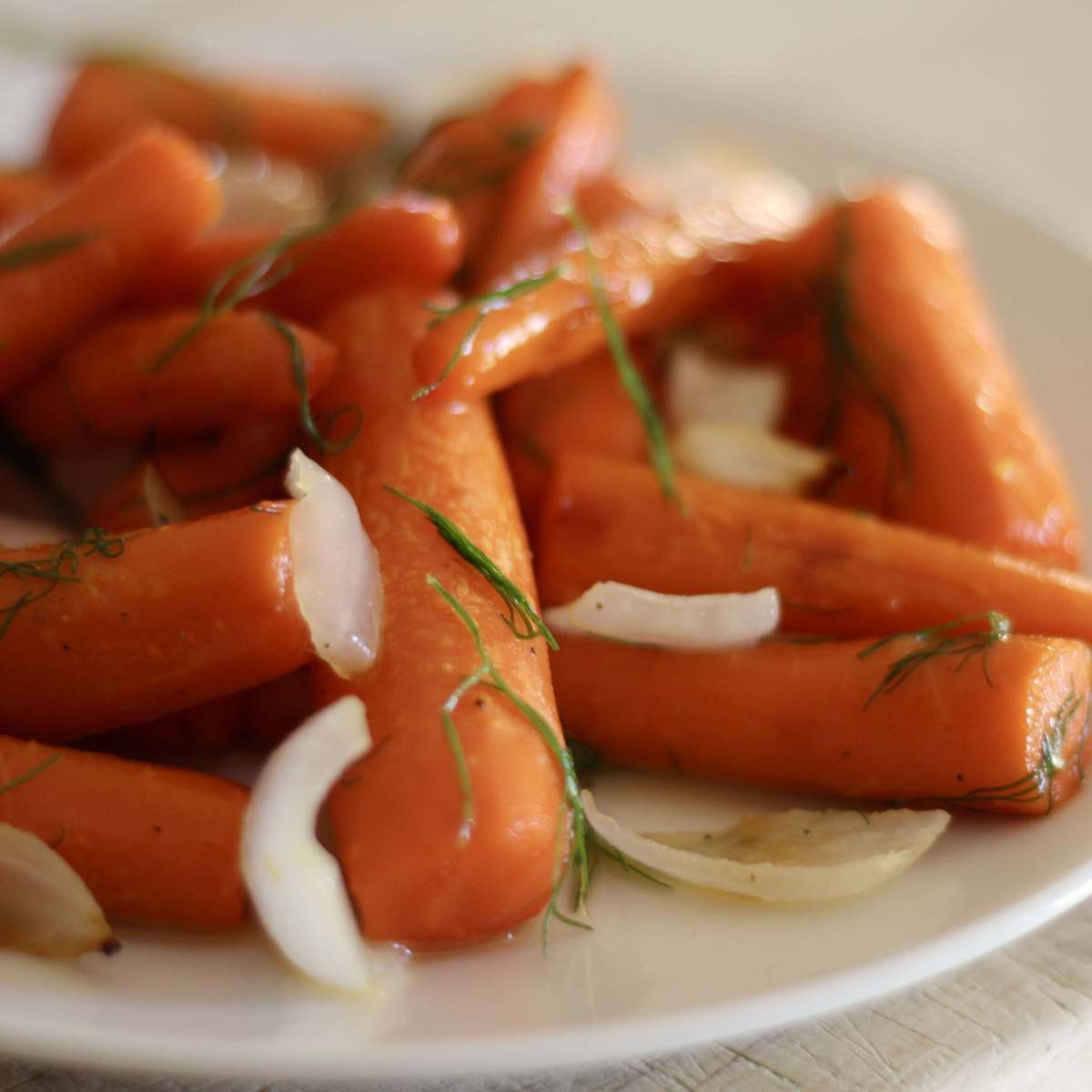 Honey Roasted Carrots and Onions with Fennel: A Simple Side Dish