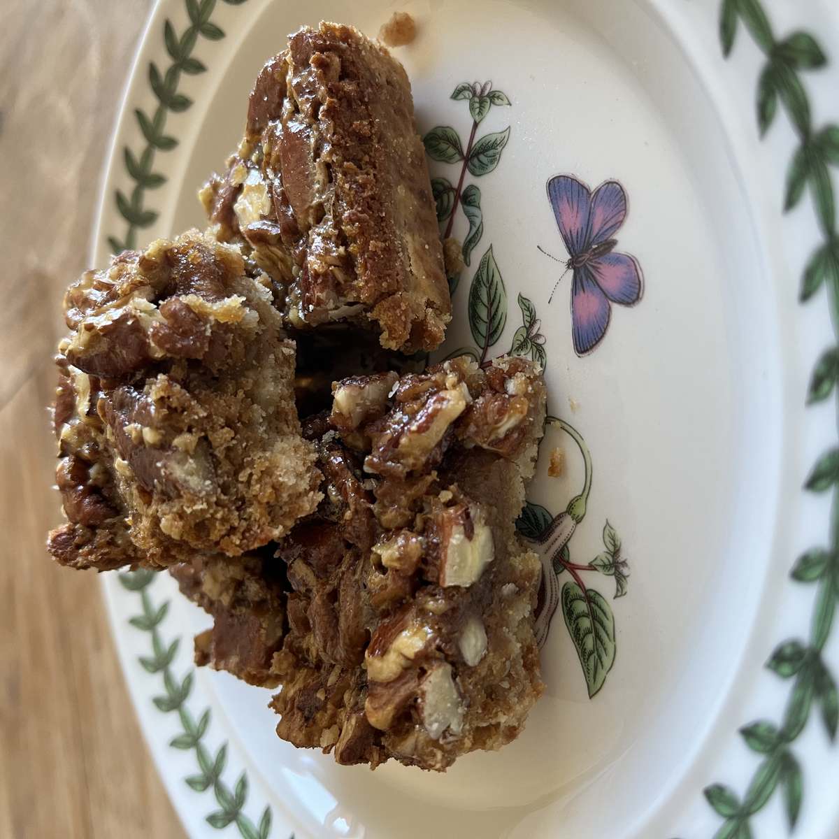 Maple Pecan Shortbread Squares Recipe