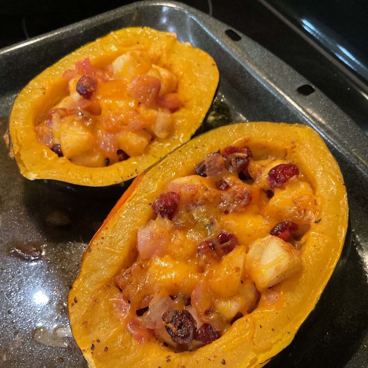 Apple Stuffed Acorn Squash Recipe - Perfect for Fall!