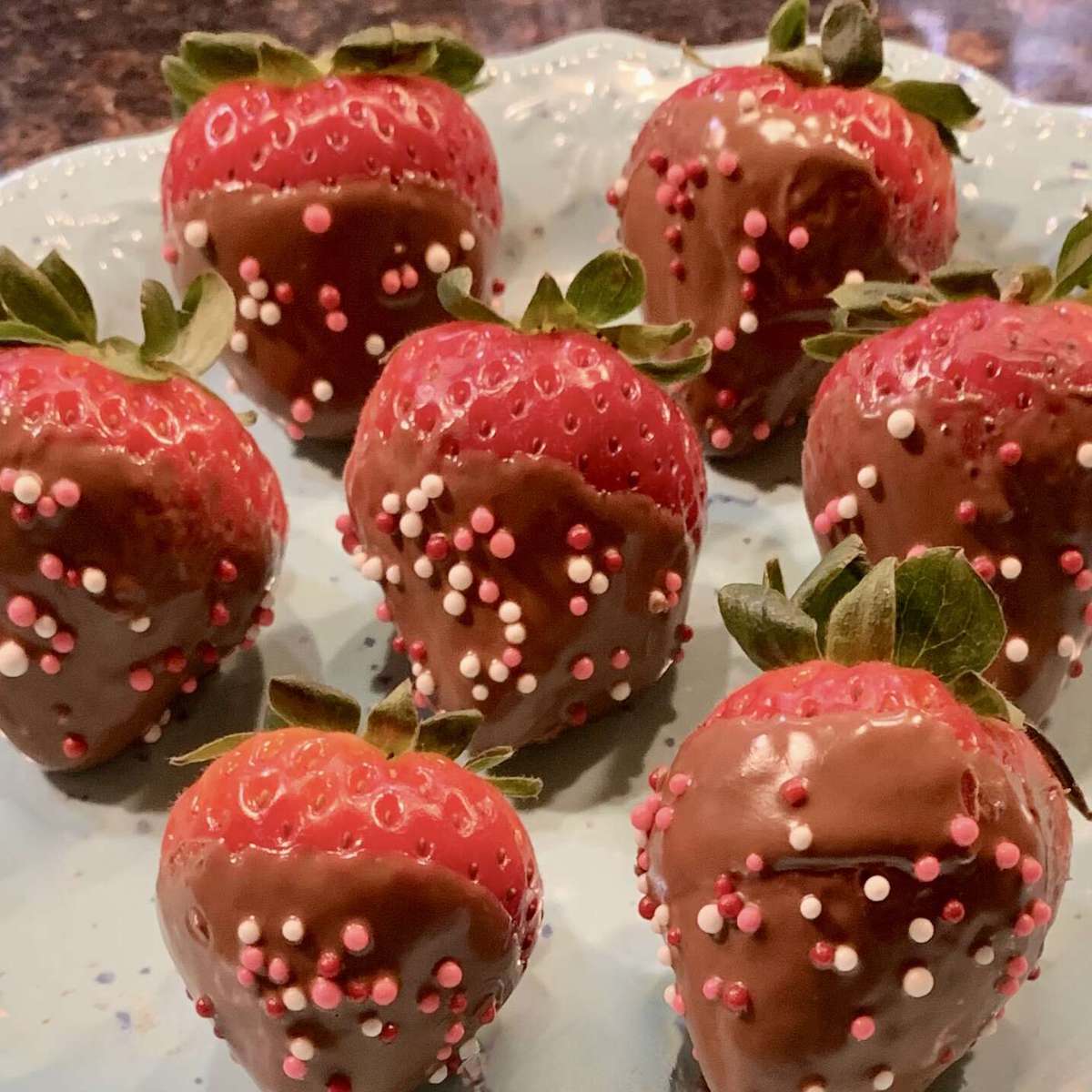 Easy Chocolate Covered Strawberries Recipe