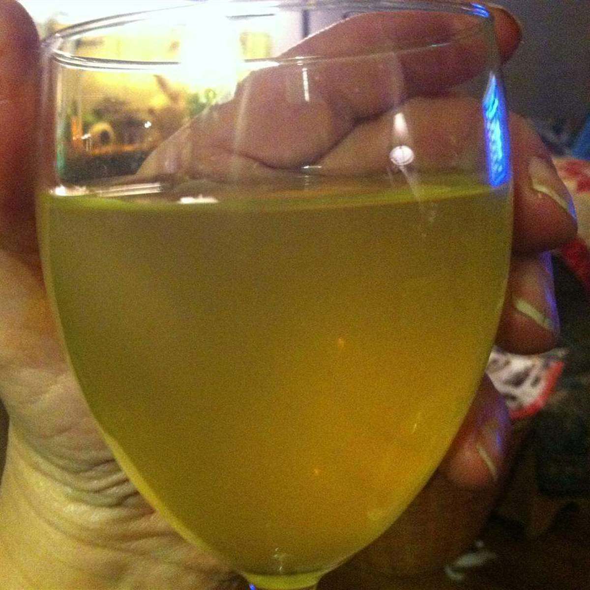 Homemade Dandelion Wine Recipe: A Sweet & Unique Beverage