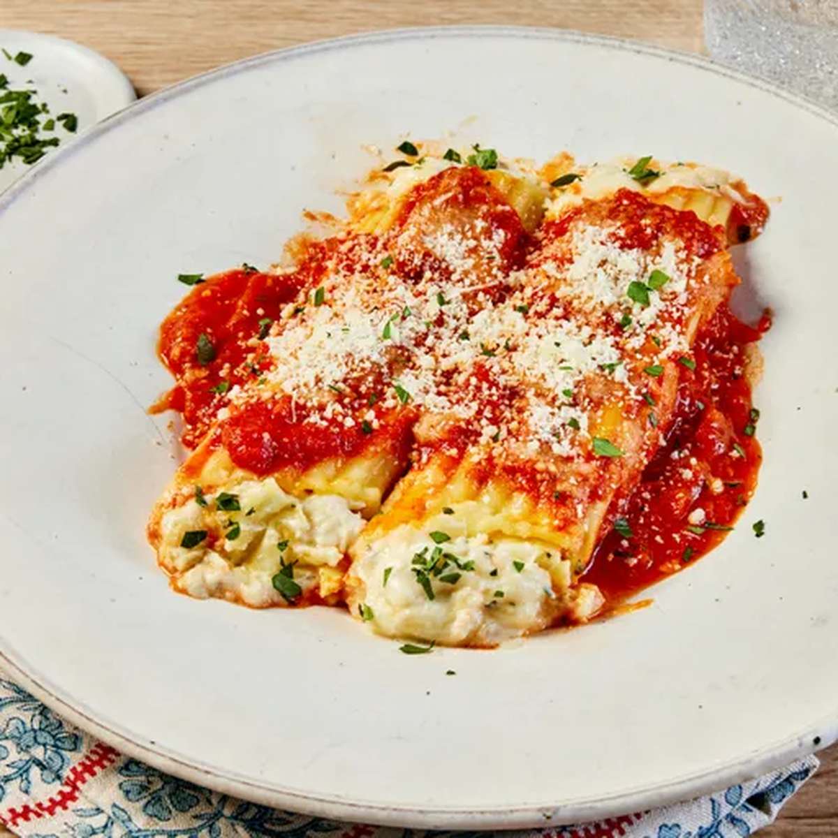Irresistible Manicotti Recipe: A Cheesy Delight