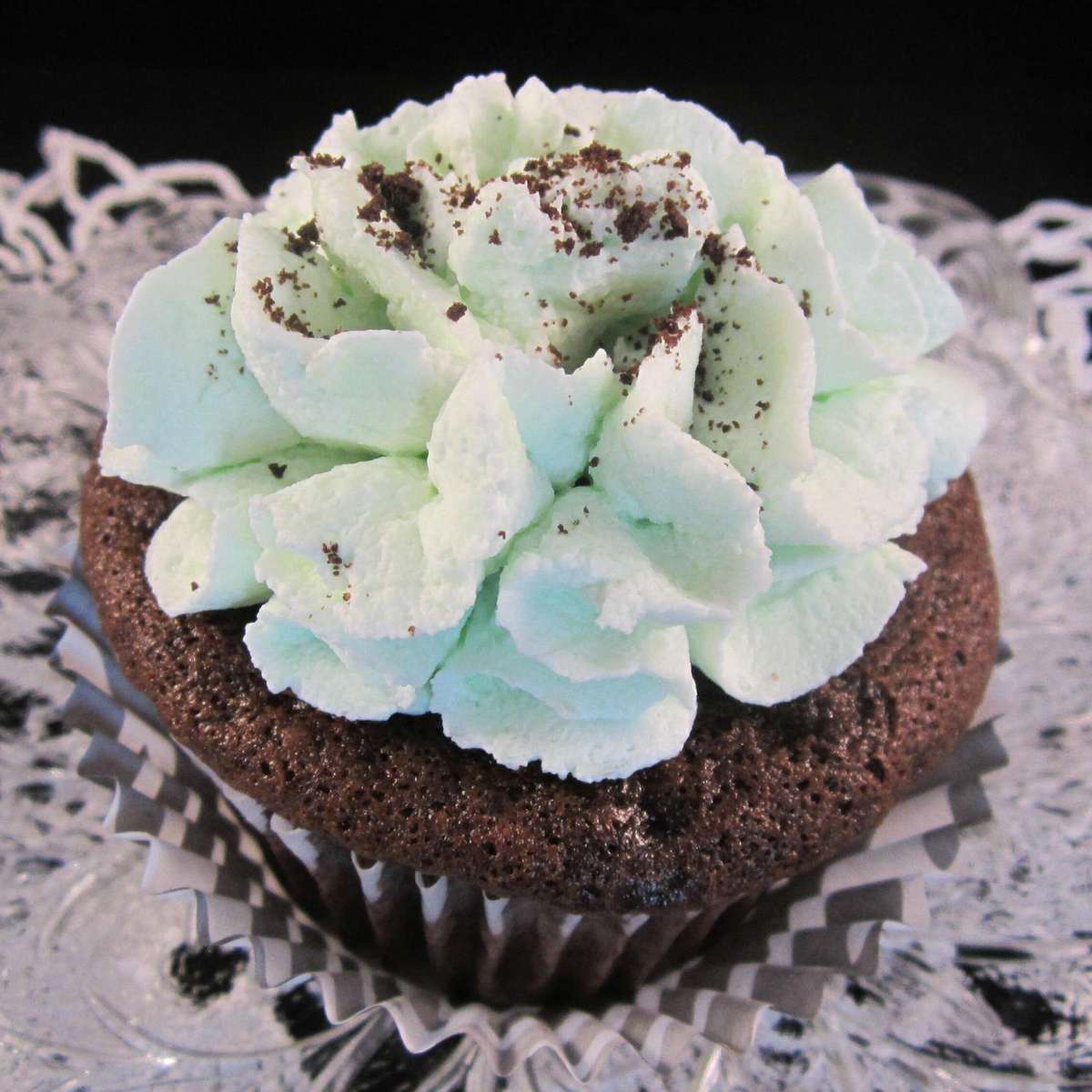 Delicious Mint Chocolate Devil's Food Cupcakes Recipe