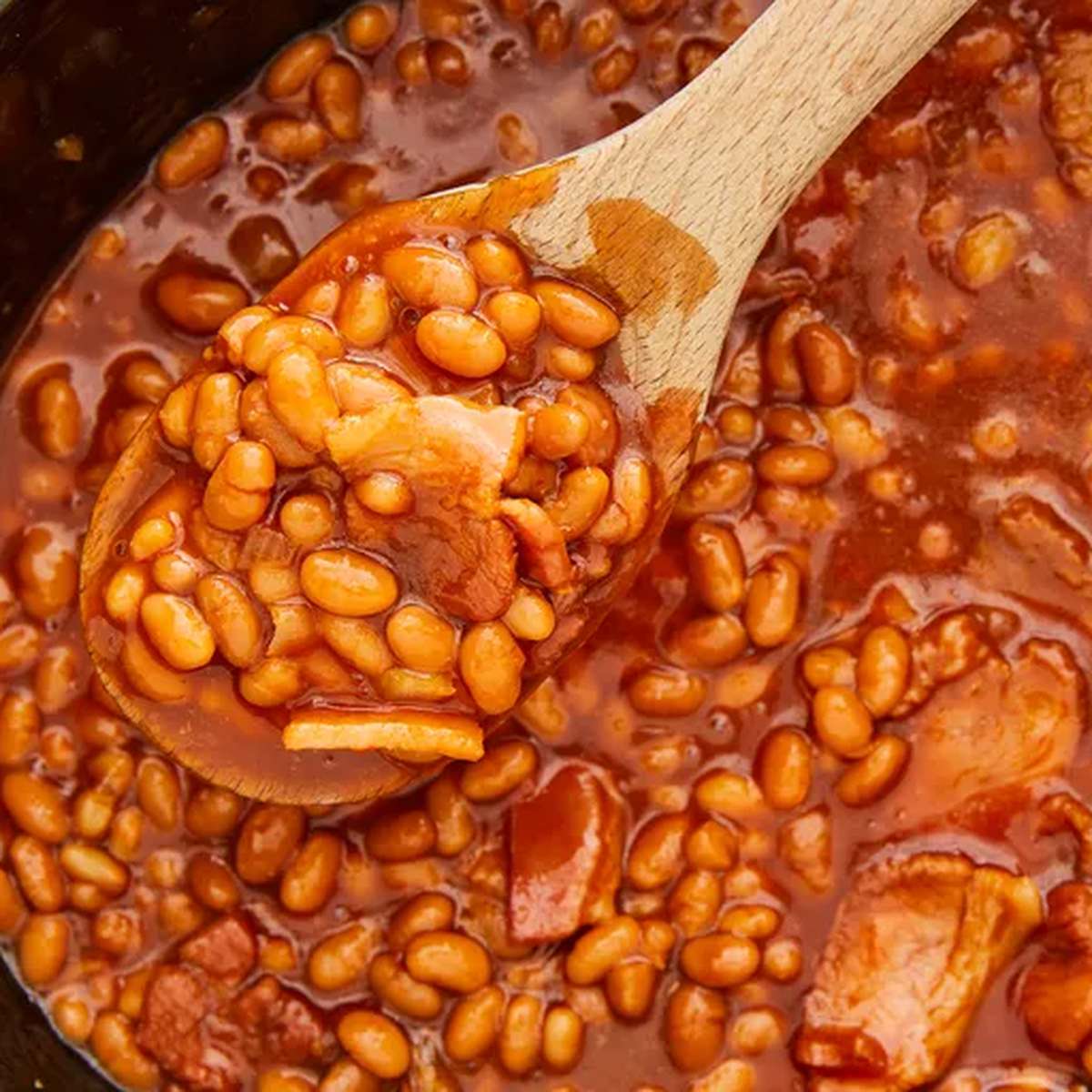 Easy Slow Cooker Baked Beans Recipe
