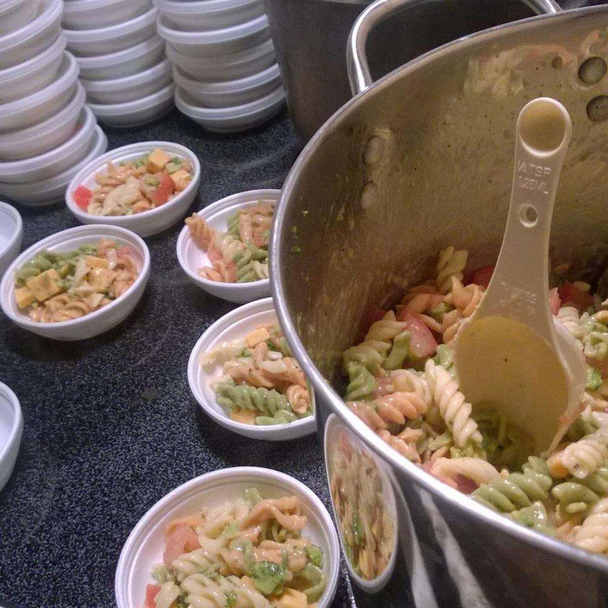 Crowd-Pleasing Pasta Salad Recipe