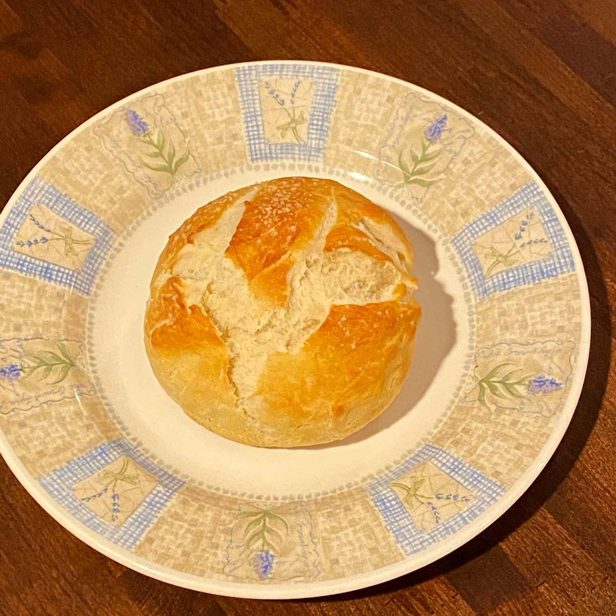 Easy Homemade Pretzel Buns Recipe