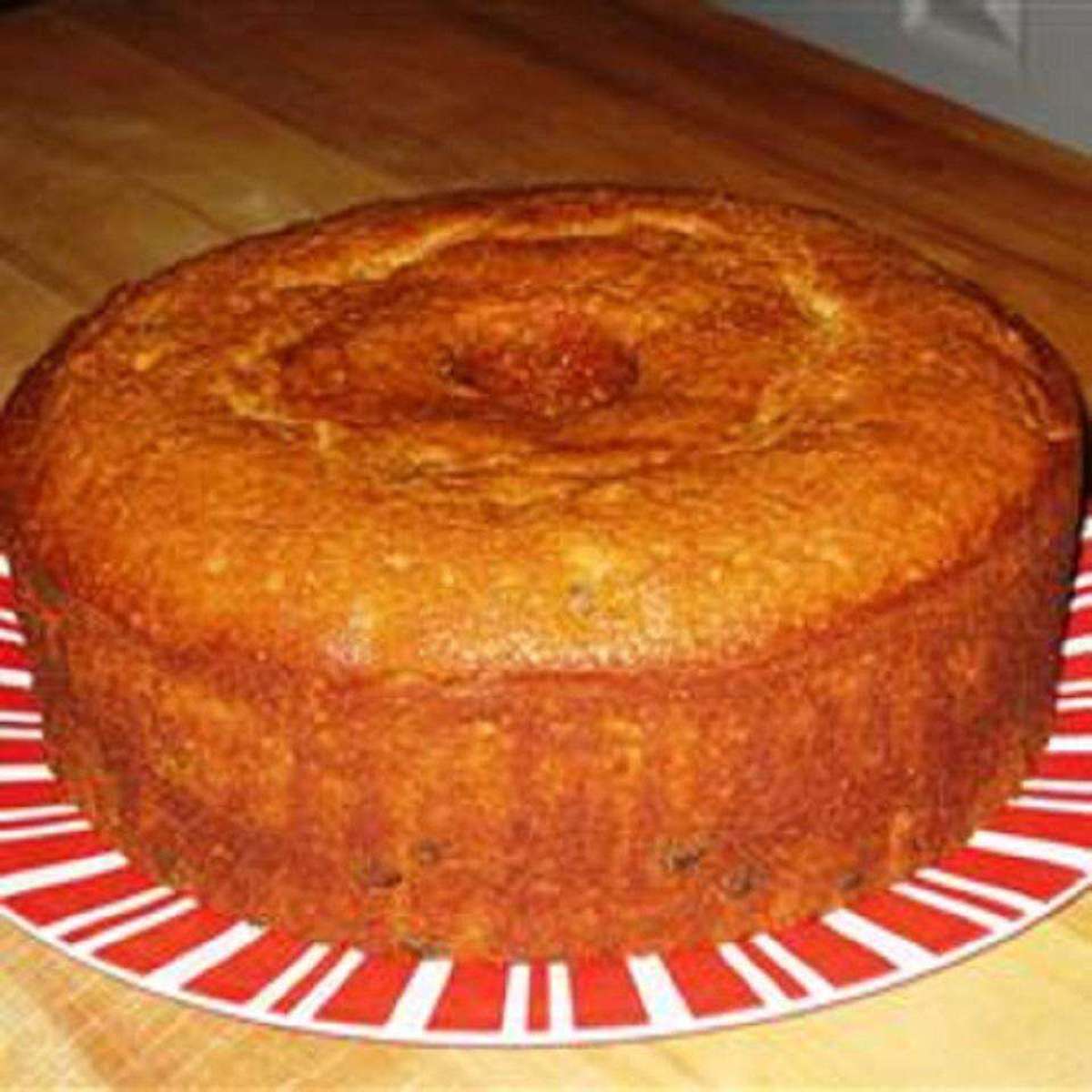 The Best Homemade Applesauce Cake Recipe