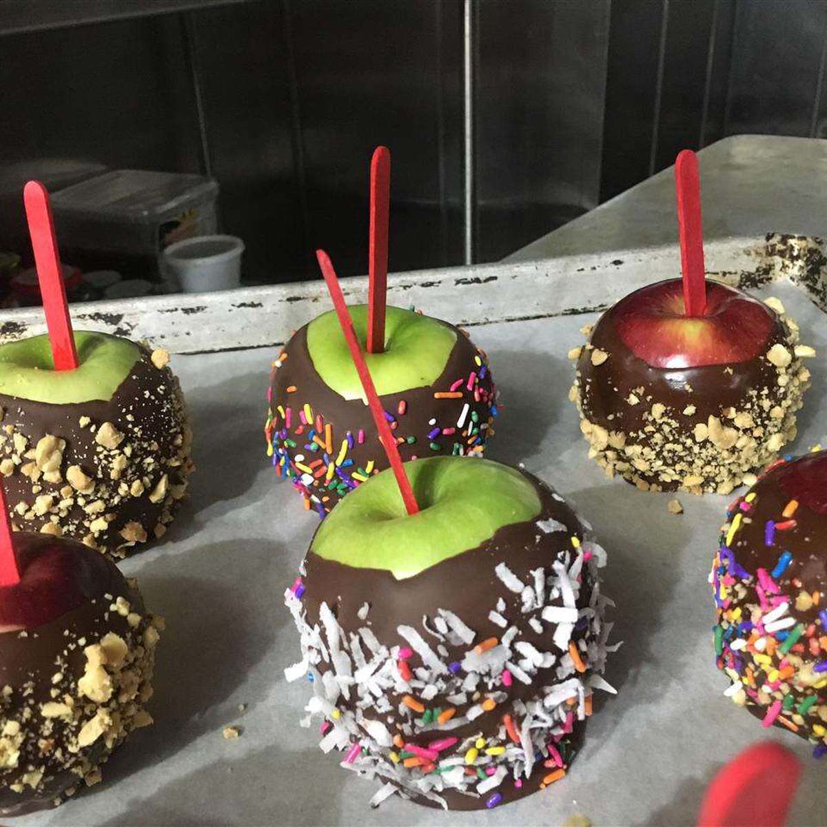 Easy Chocolate Dipped Apples Recipe