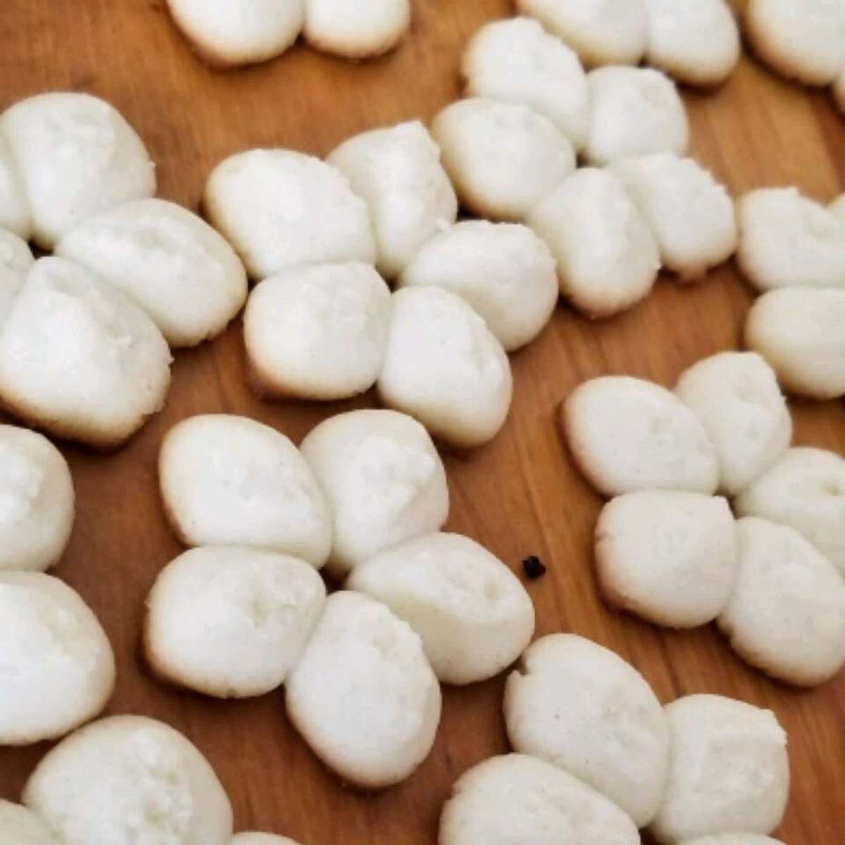 Easy Melt-in-Your-Mouth Shortbread Recipe