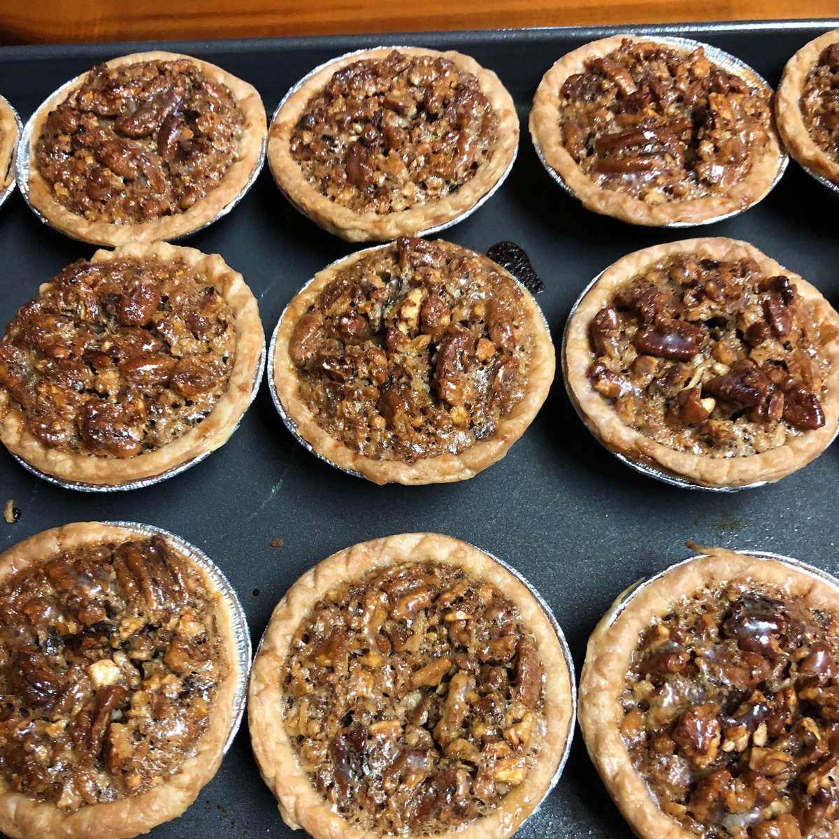 Irresistible Mini Pecan Pies: A Holiday Dessert Delight