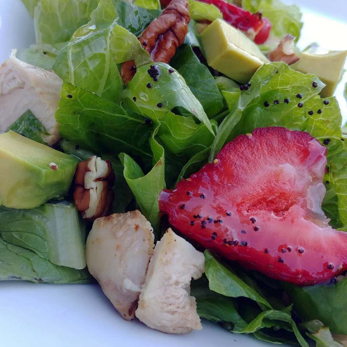 Strawberry Avocado Grilled Chicken Salad Recipe