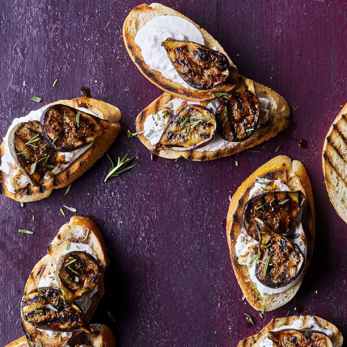 Burrata Bruschetta Recipe with Fresh Figs