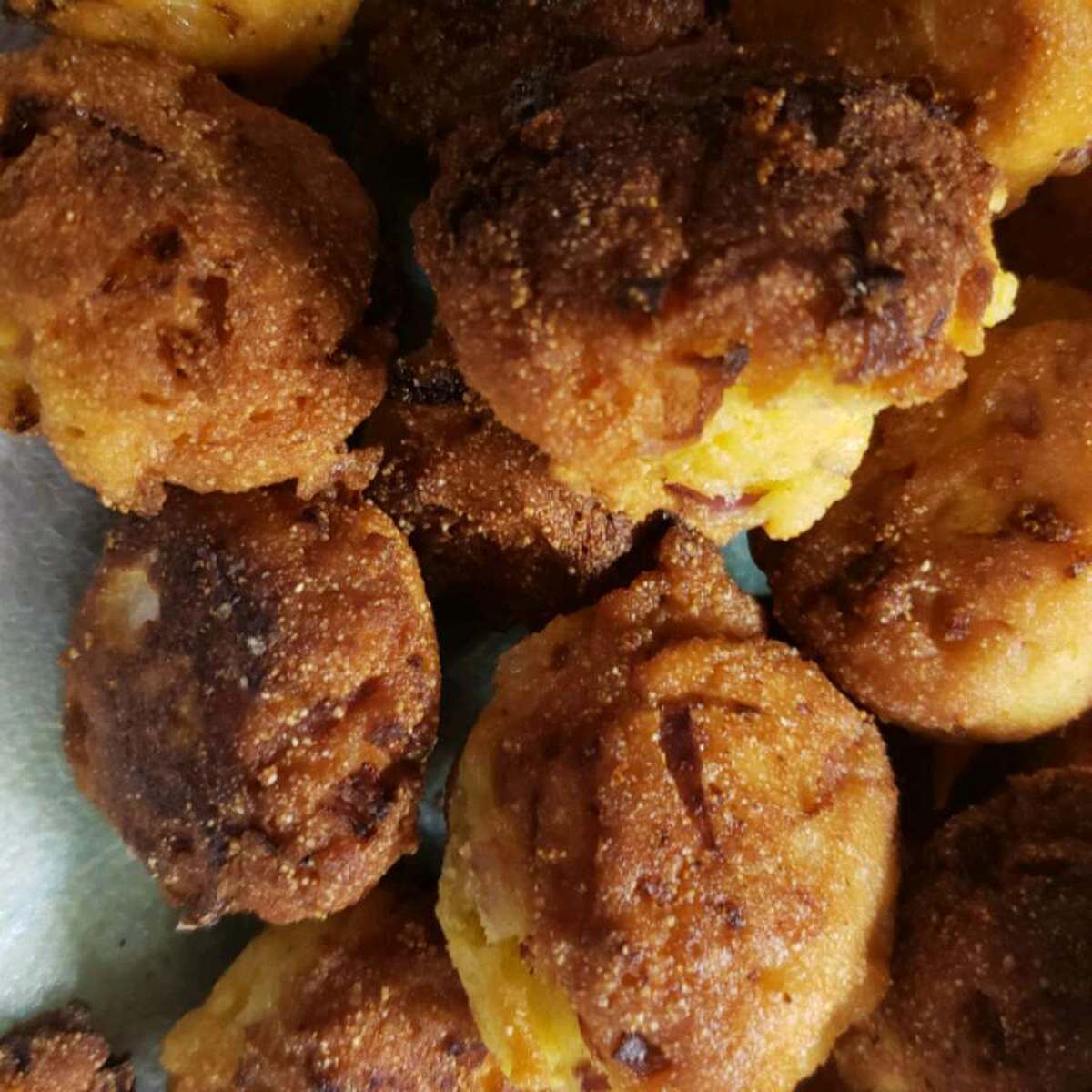 Easy Homemade Hush Puppies Recipe