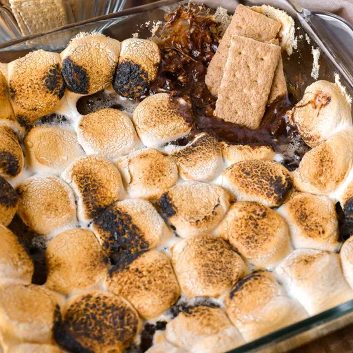 Easy Gooey S'mores Dip Recipe