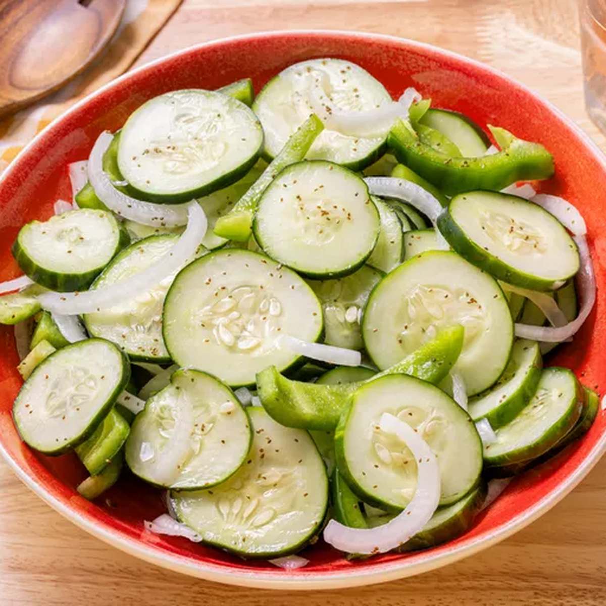 Grandma's Cucumber and Onion Salad: A Refreshing Summer Side Dish