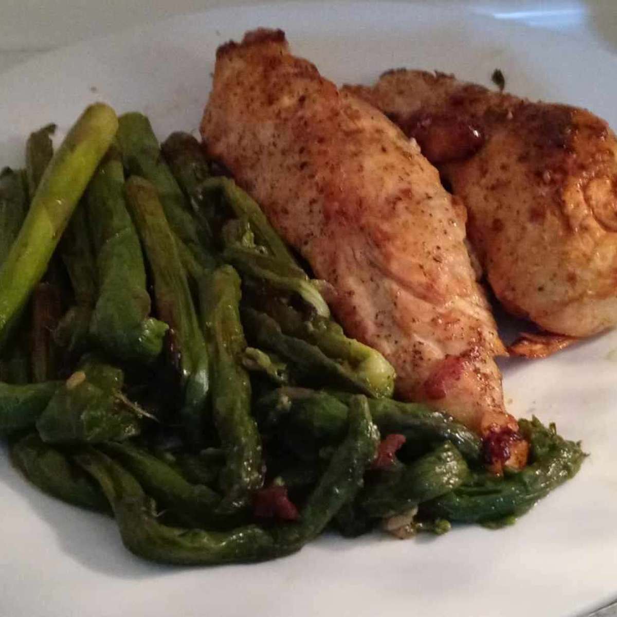 Juicy Pan-Seared Chicken Breast Recipe