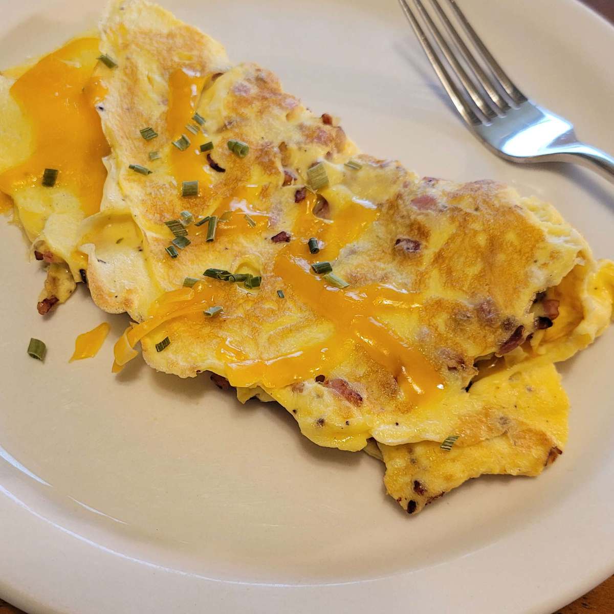 Delicious Ham and Cheese Omelette Recipe