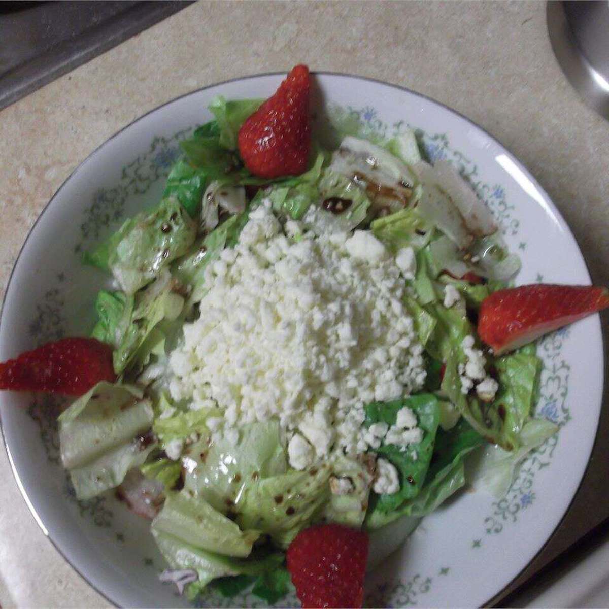 Strawberry Balsamic Salad: A Refreshing Summer Recipe
