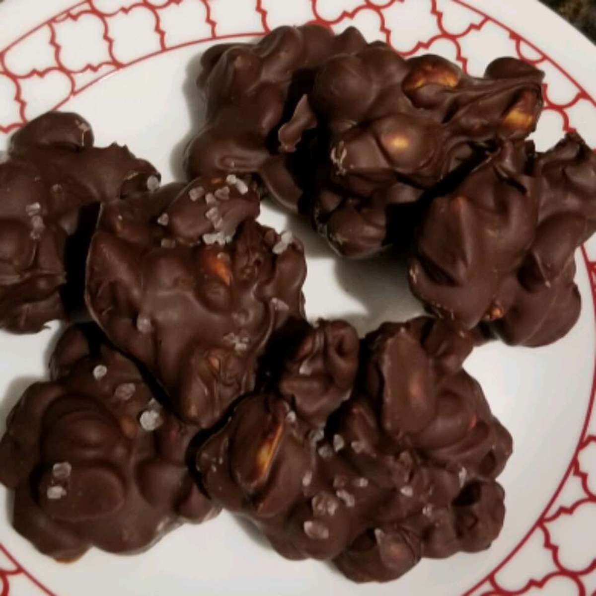 Easy 3-Ingredient Peanut Clusters Recipe