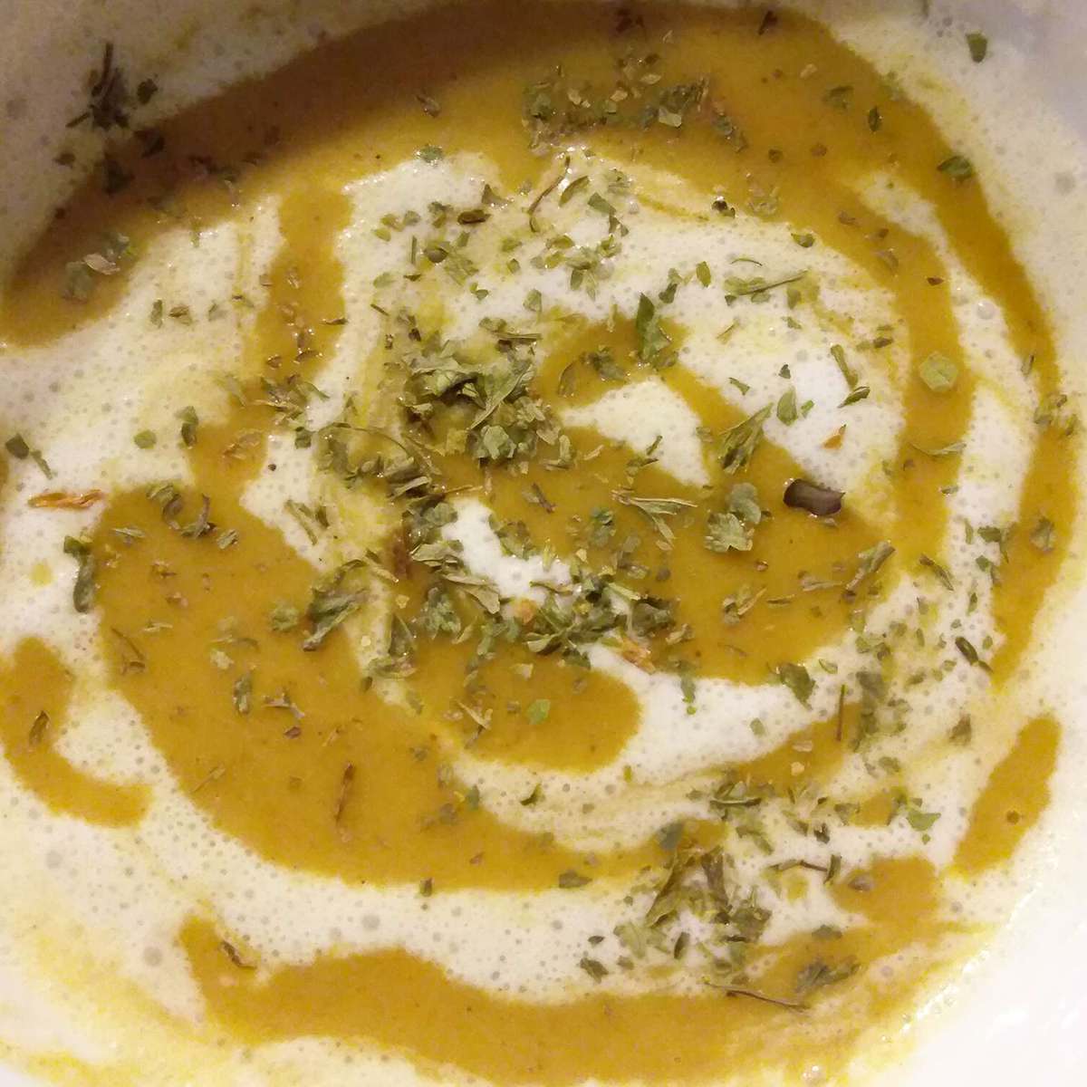 Creamy Coconut Curry Pumpkin Soup Recipe (Vegan)