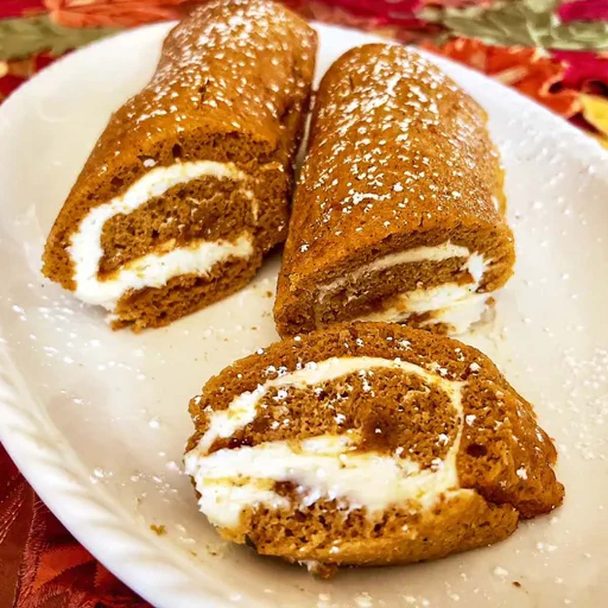 Easy Pumpkin Roll Recipe with Cream Cheese Filling