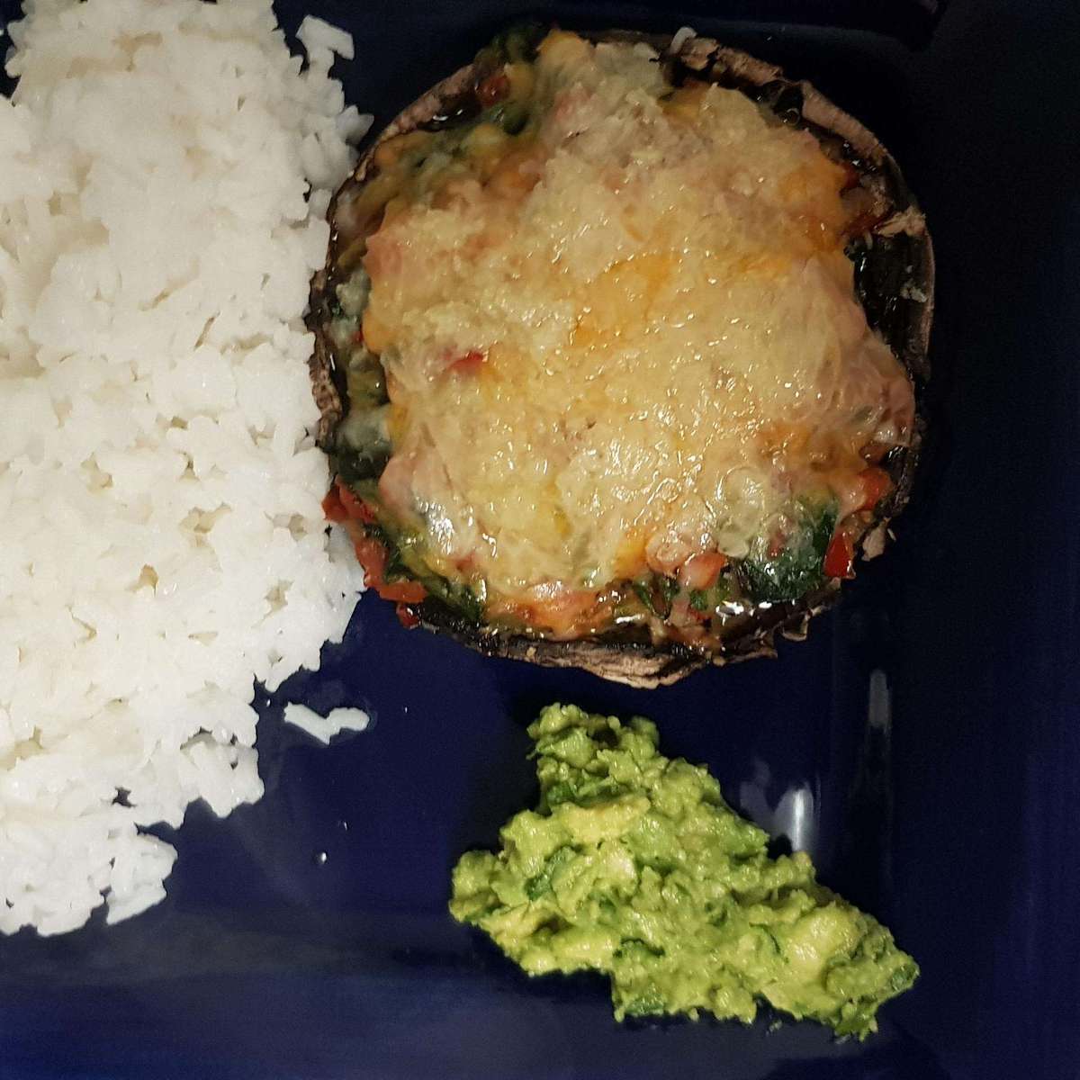 Spinach and Avocado Stuffed Portobello Mushrooms: A Delicious Vegetarian Meal
