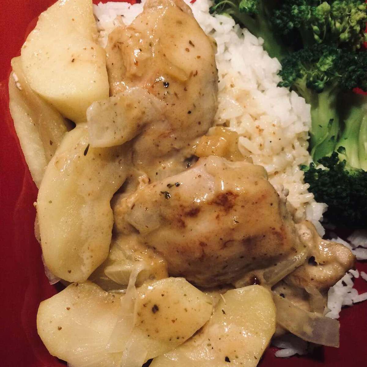 Easy Mustard Chicken Thighs Recipe with Apples in Creamy White Wine Sauce