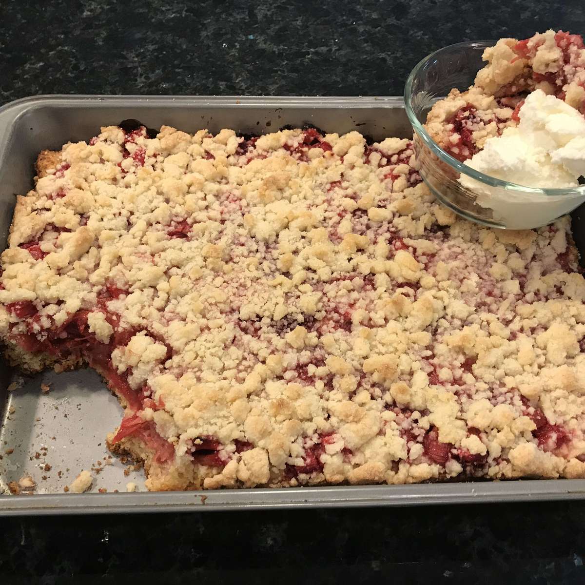 Easy Rhubarb Cake Recipe: Mom's Delicious Dessert