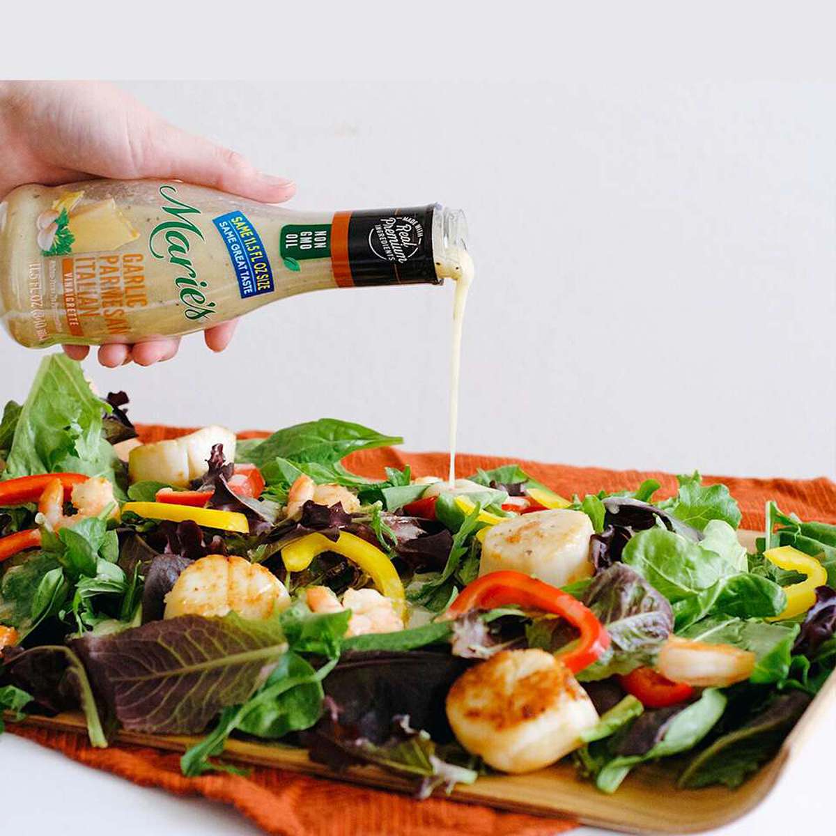 Vinaigrette Scallops and Shrimp Salad Recipe