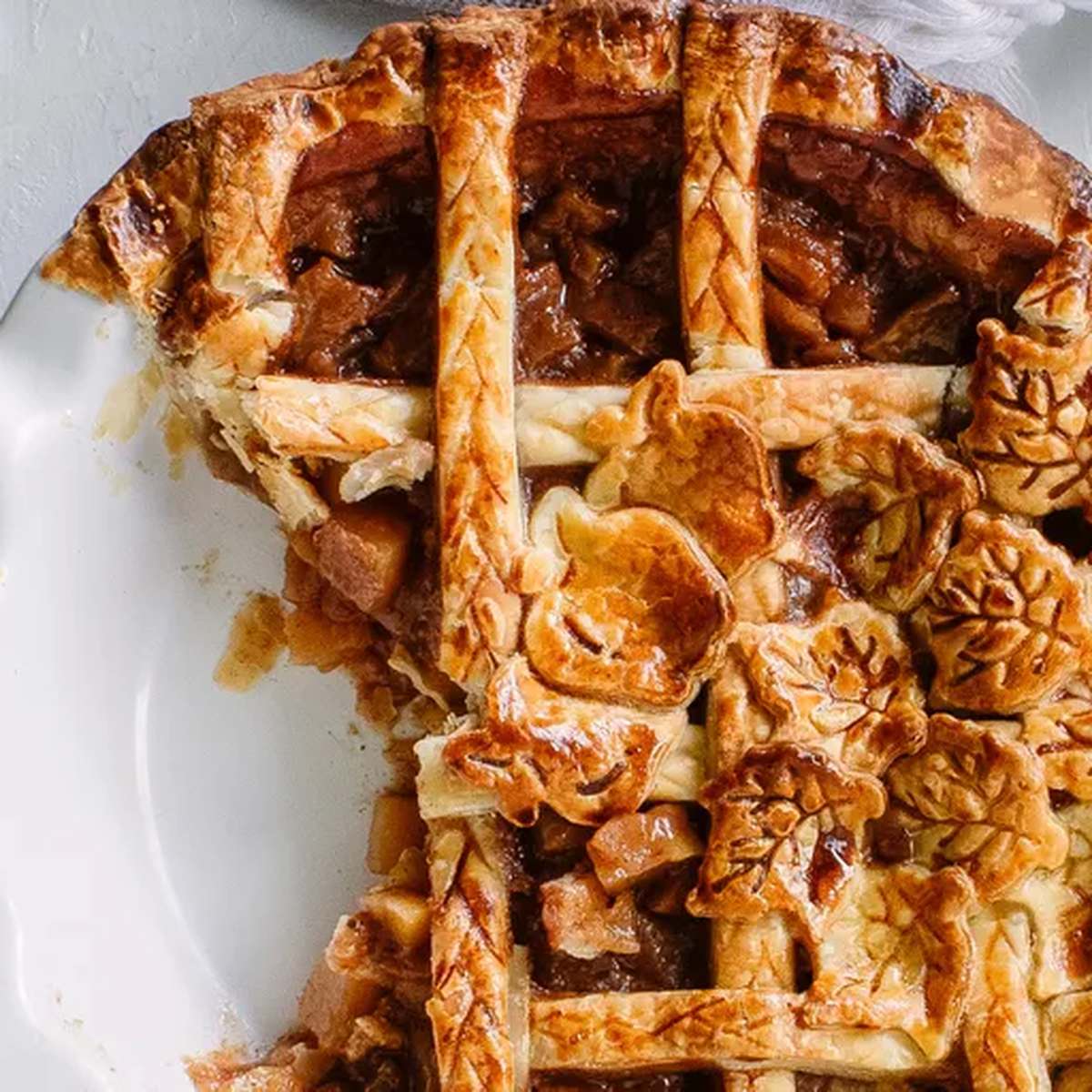 Chai-Spiced Apple Pie Recipe
