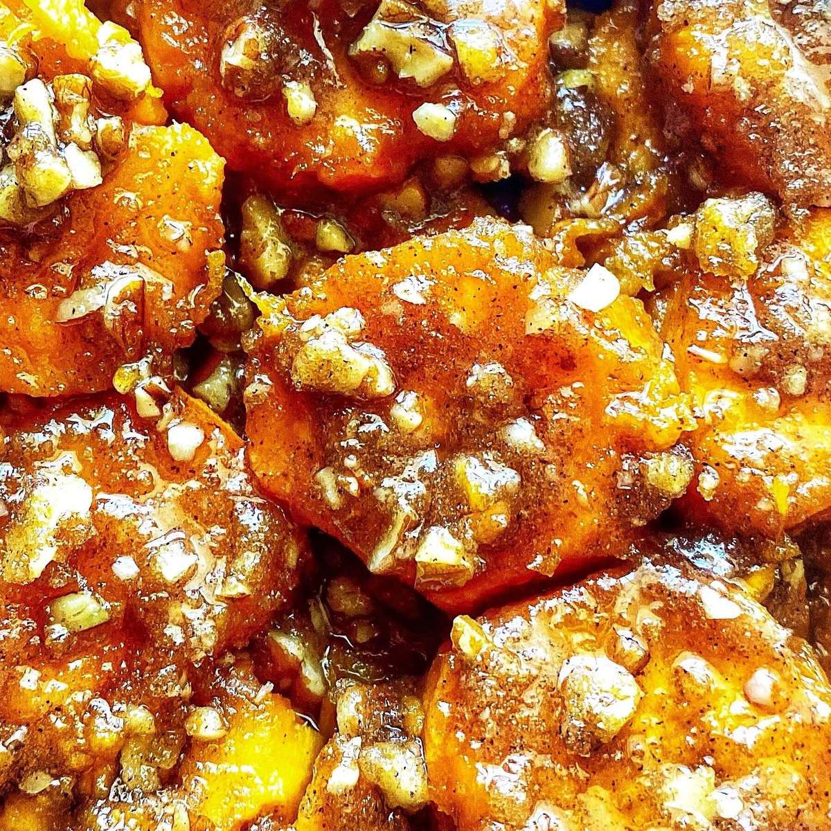 Candied Sweet Potatoes with Pecans: A Holiday Delight