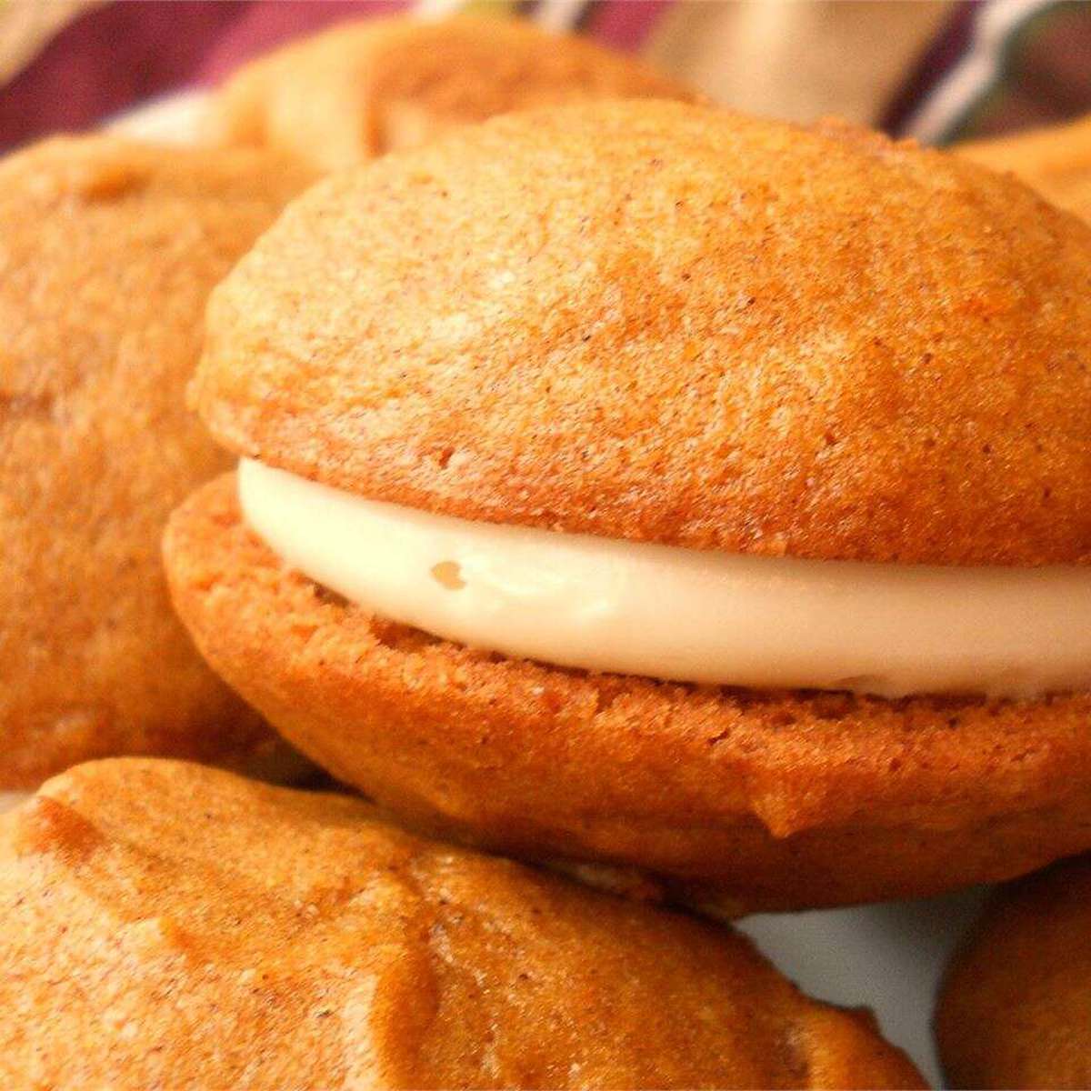 Easy Maple Cream Cheese Frosting Recipe