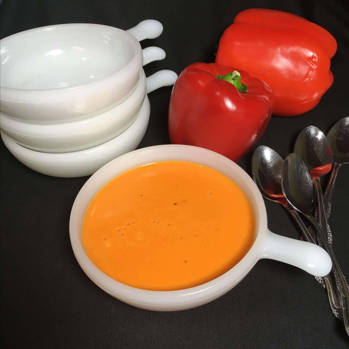 Roasted Red Pepper Soup: A Delicious and Easy Recipe