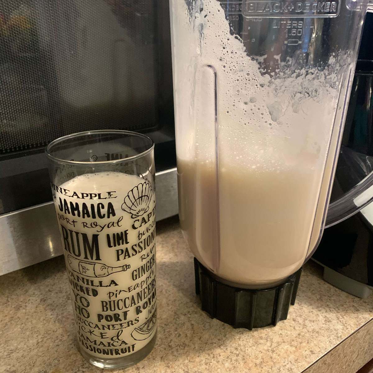 Easy Homemade Eggnog Recipe