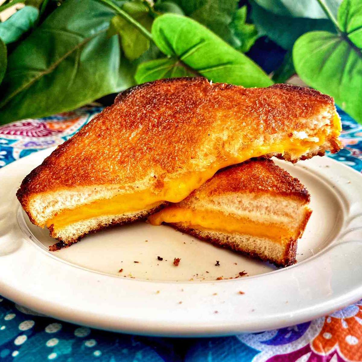 Easy Air Fryer Grilled Cheese Sandwich Recipe
