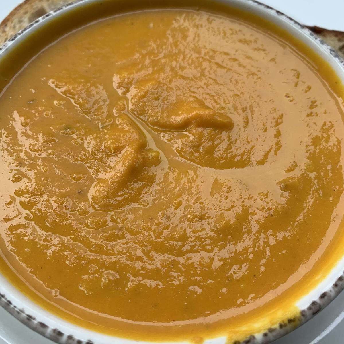 Easy Creamy Pumpkin Soup Recipe with Canned Pumpkin